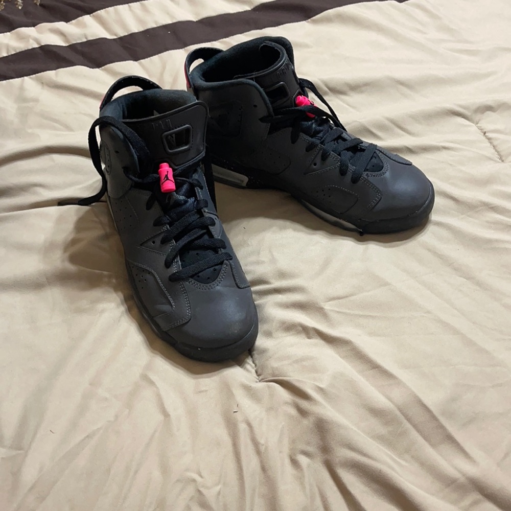 Girls Jordan 6 Retro GG Sneakers